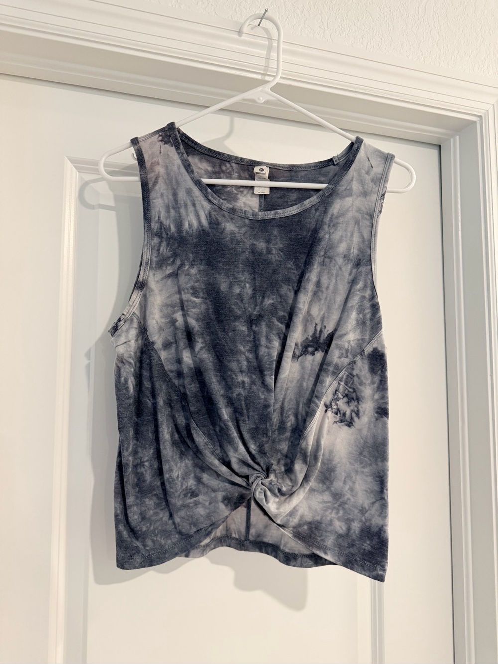 Tie-Dye Twist Front Sleeveless Top